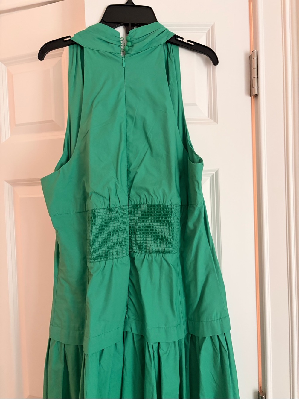 Sleeveless Green Halter Midi Dress - Picture 6 of 10